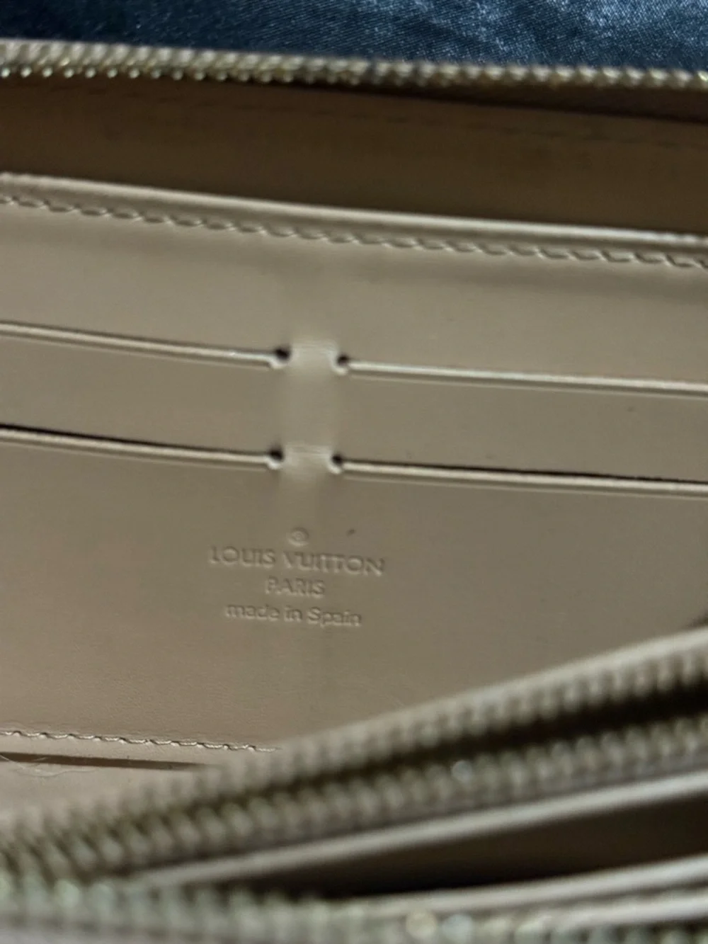 Louis Vuitton Monogram Vernis Zippy Wallet in a bronze/noisette patent leather